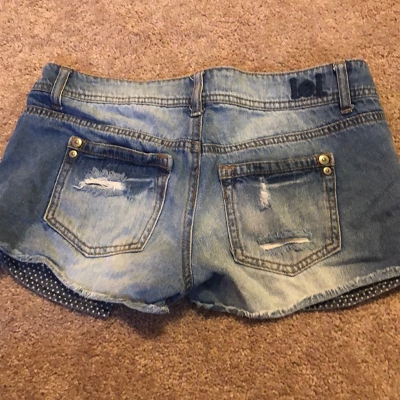 Denim shorts - Picture 2 of 2